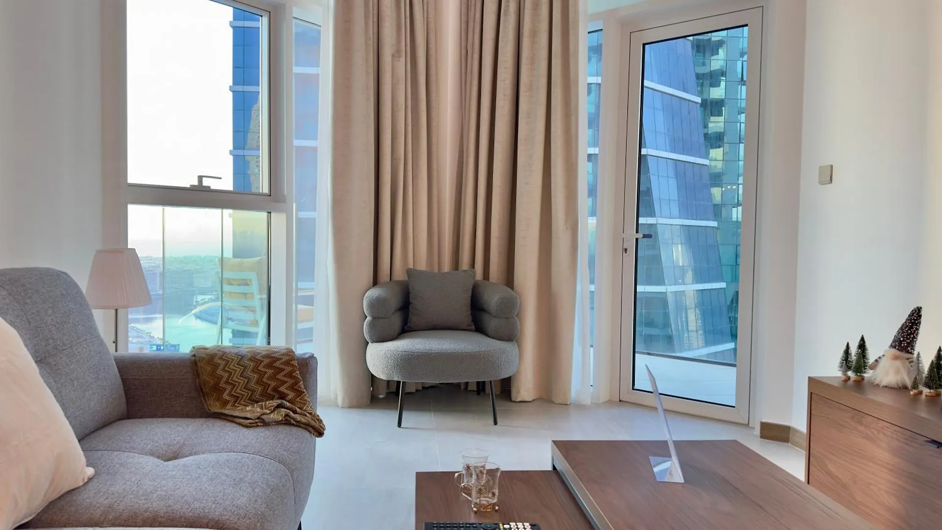Dar Vacation - Stunning 2Bdr - High Floor With Great View Apartment Dubai